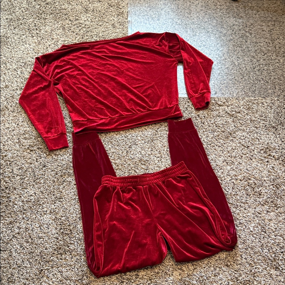 Women’s Red Lounge Set